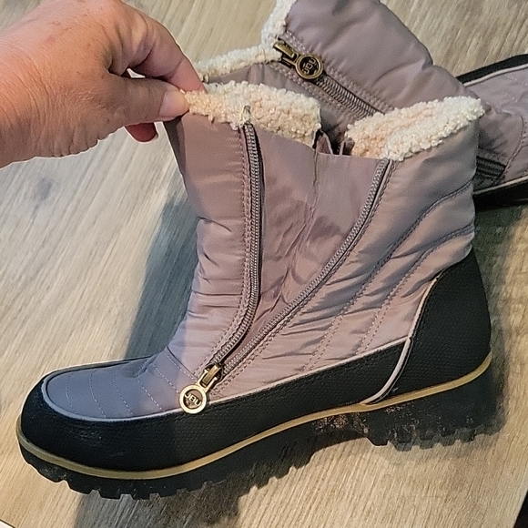 JBU Snowbird boots - Picture 6 of 6